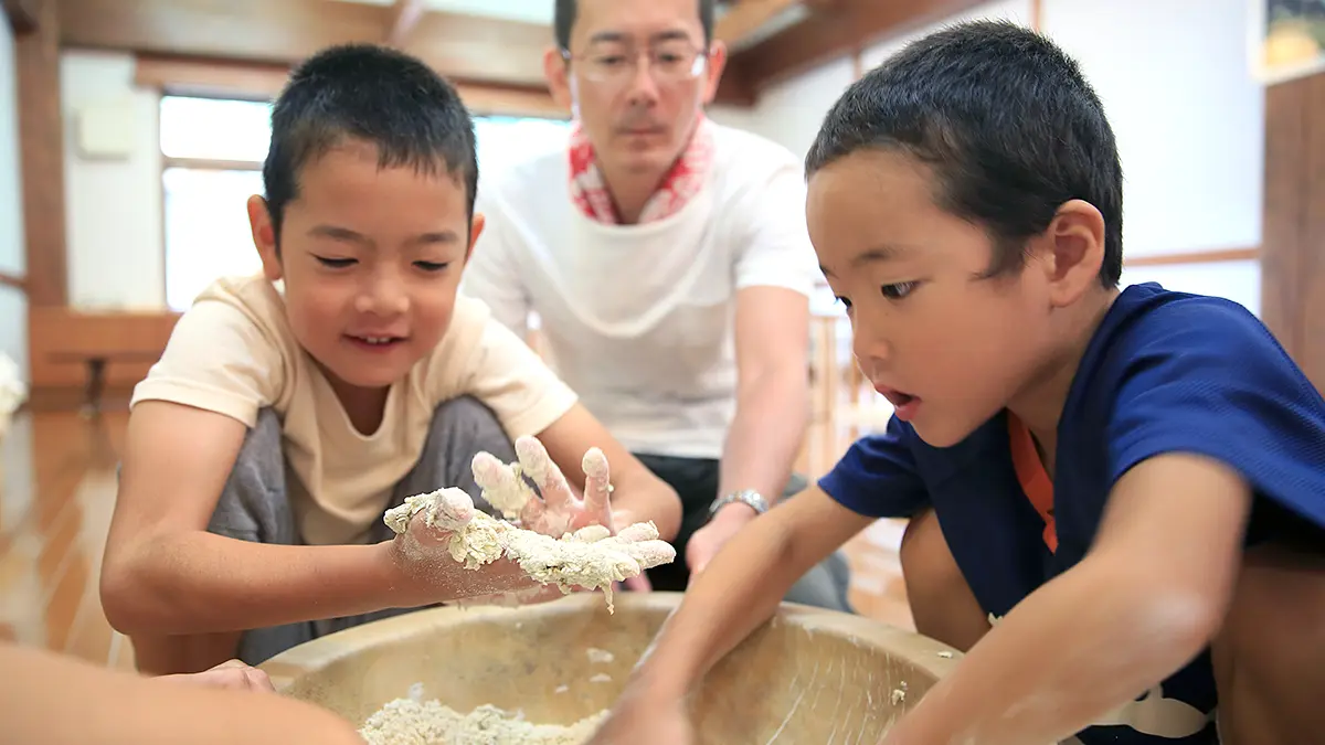 なにわフードバンク“しっかり食べや”